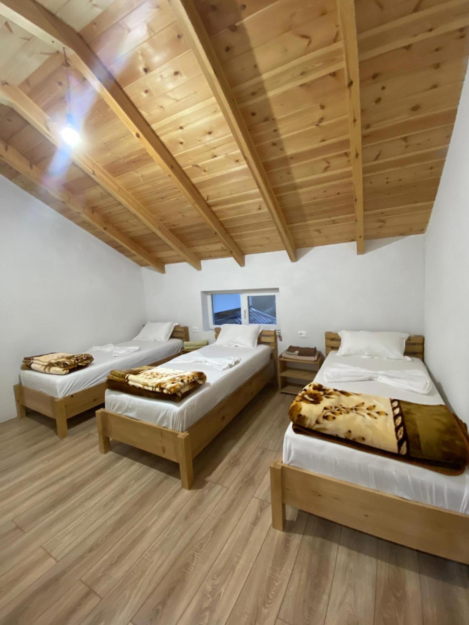 Guest House Korabi Ceren 외부 사진